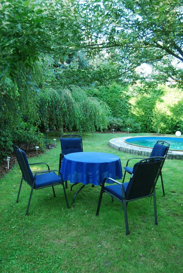 Ferienwohnung Aronia Warlow Εξωτερικό φωτογραφία